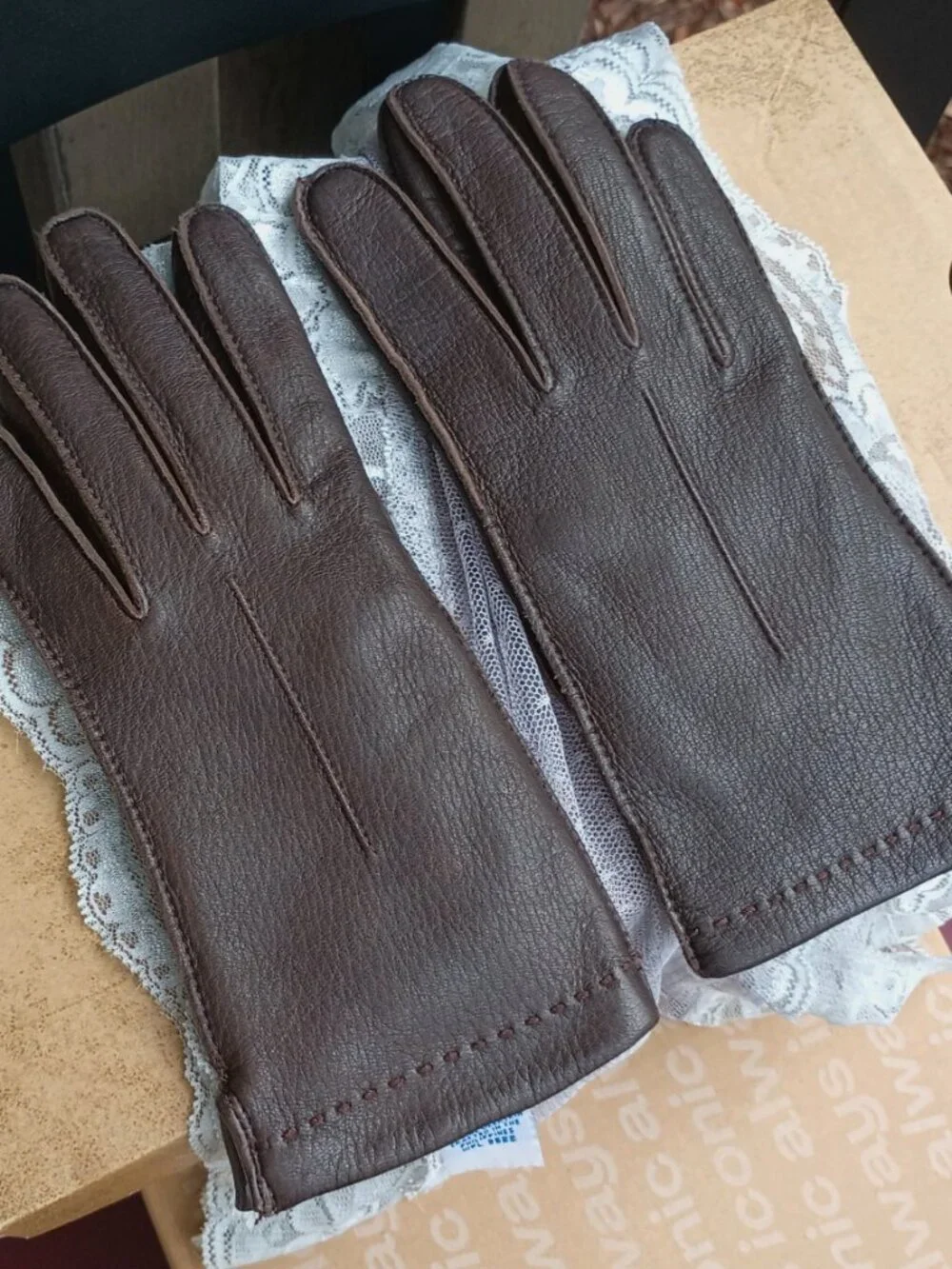 Deerskin Leather Gloves w/enhanced stitch detail; S, dark brown, EPC